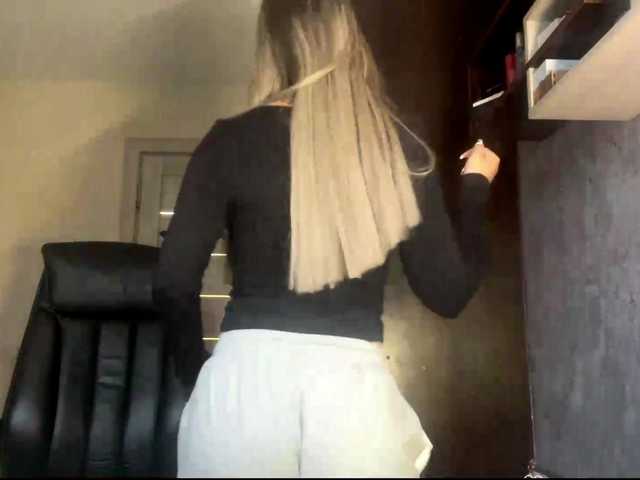 AnnaHoupt live cam on BongaCams