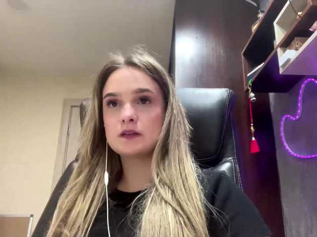 AnnaHoupt