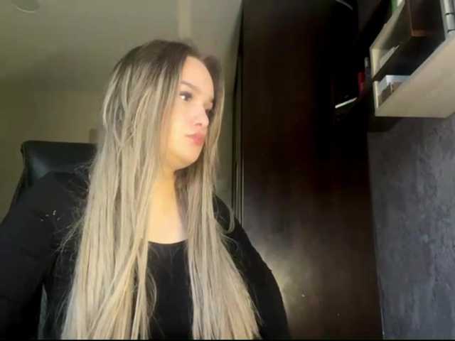 AnnaHoupt live cam on BongaCams