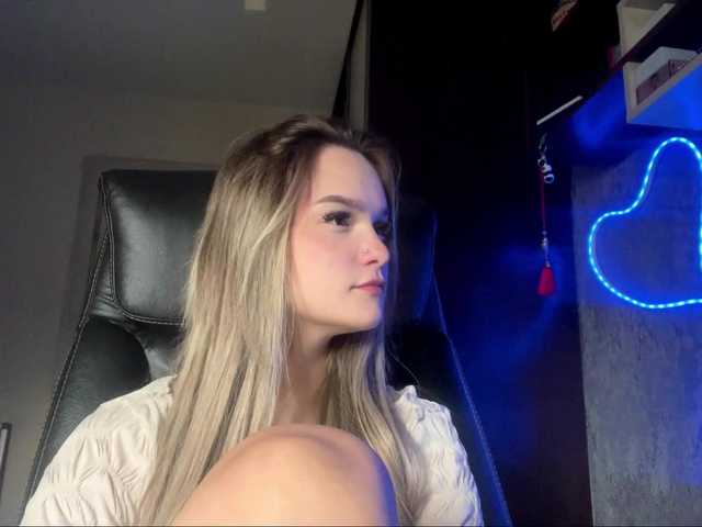 AnnaHoupt