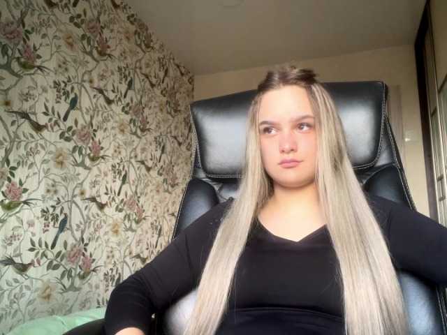 AnnaHoupt live cam on BongaCams