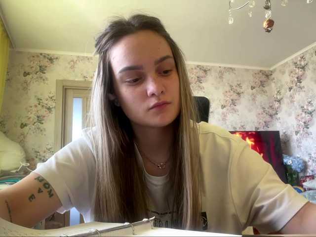 AnnaHoupt live cam on BongaCams