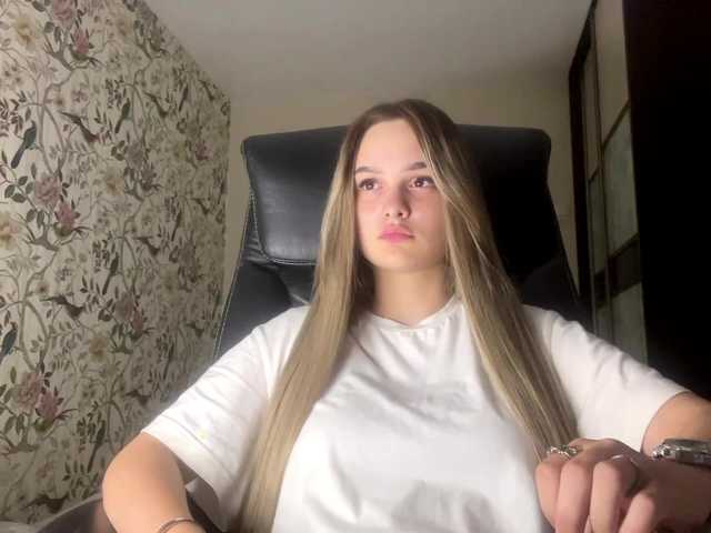 AnnaHoupt