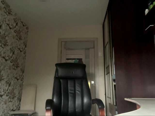 AnnaHoupt