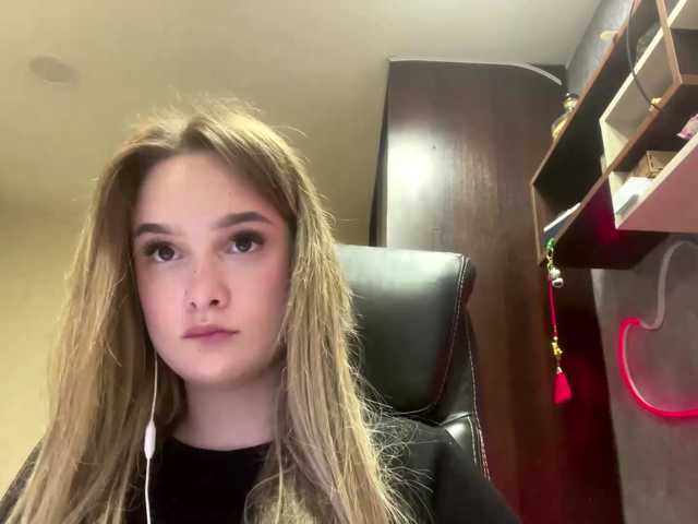 AnnaHoupt live cam on BongaCams