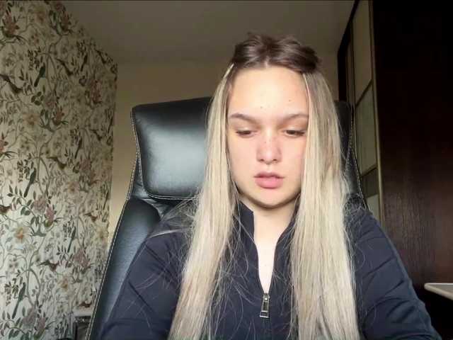 AnnaHoupt live cam on BongaCams