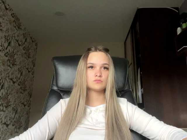 AnnaHoupt