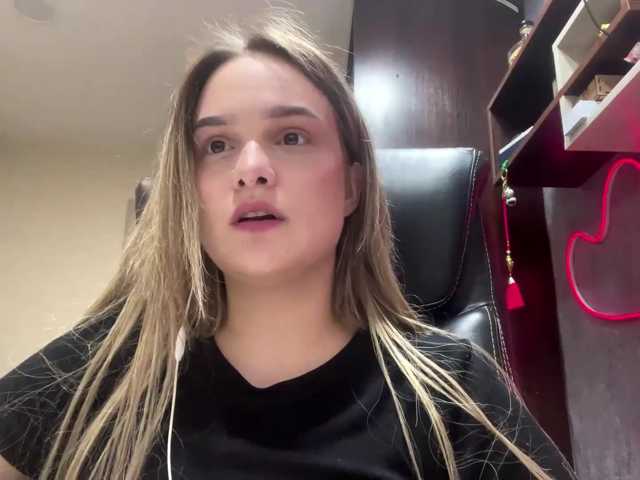 AnnaHoupt live cam on BongaCams