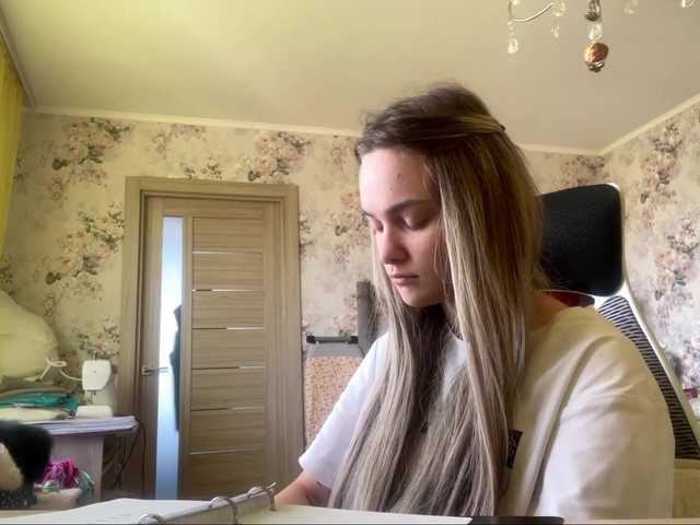 AnnaHoupt live cam on BongaCams