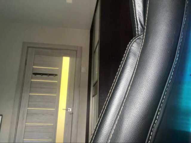 AnnaHoupt — live female cam