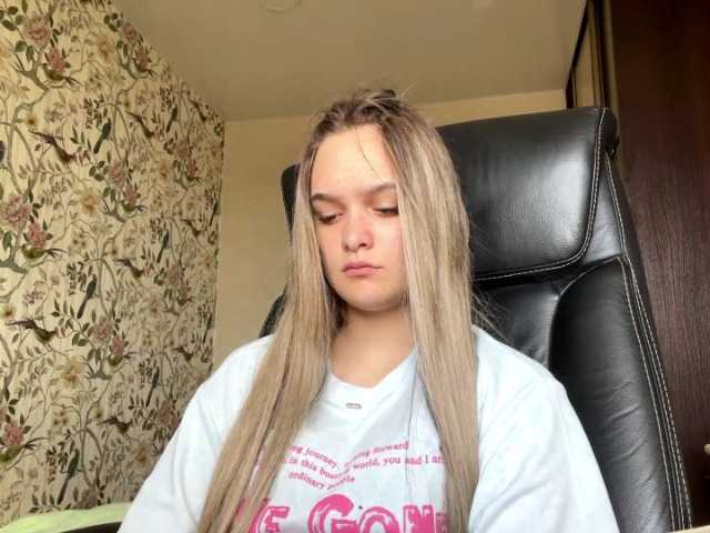 AnnaHoupt live cam on BongaCams