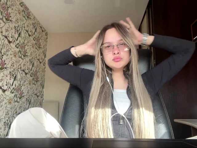 AnnaHoupt