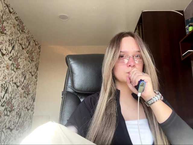 AnnaHoupt