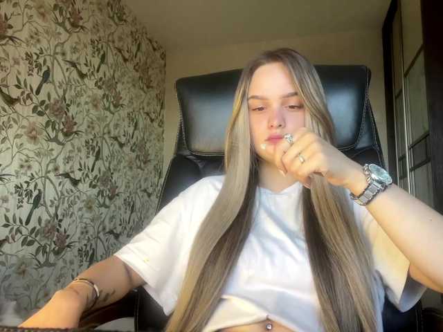 AnnaHoupt