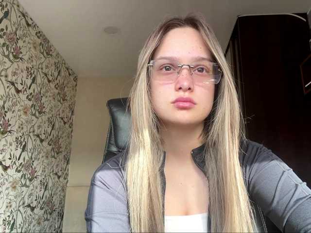 AnnaHoupt