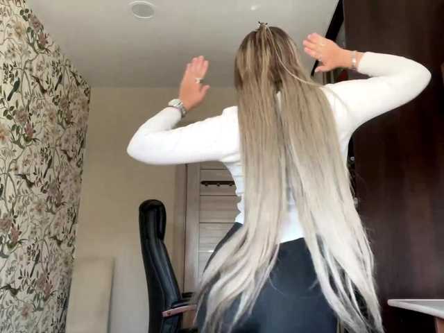 AnnaHoupt