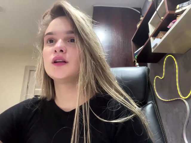 AnnaHoupt