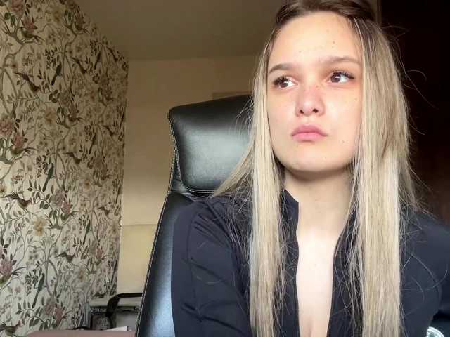 AnnaHoupt live cam on BongaCams