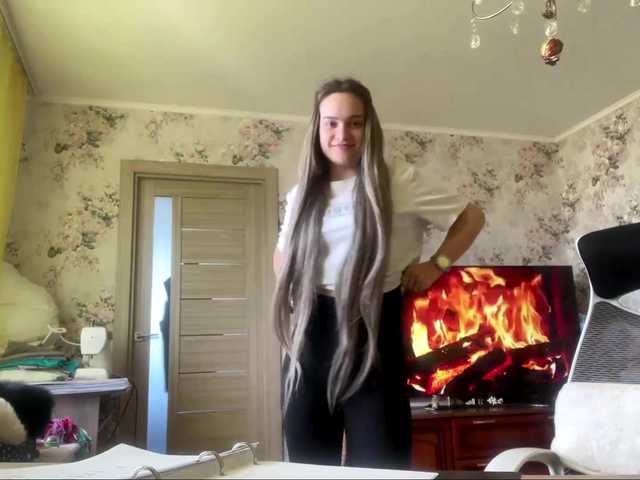 AnnaHoupt