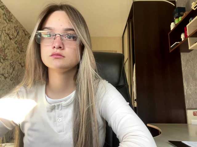 AnnaHoupt live cam on BongaCams