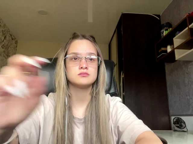 AnnaHoupt live cam on BongaCams