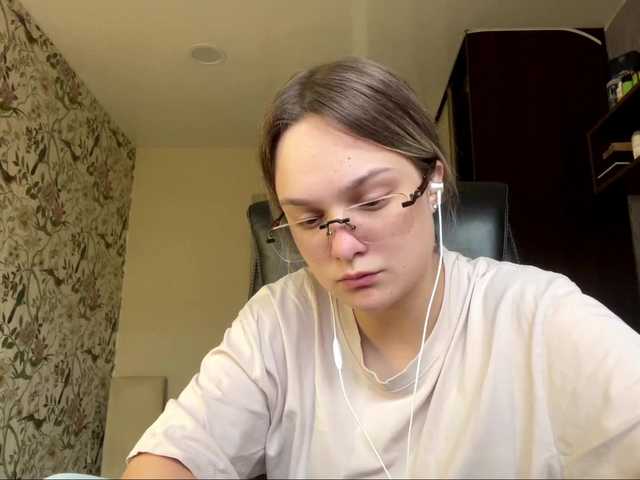 AnnaHoupt live cam on BongaCams