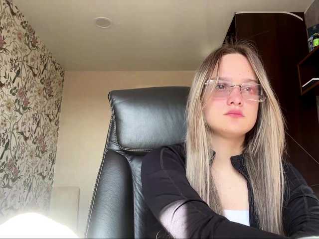 AnnaHoupt