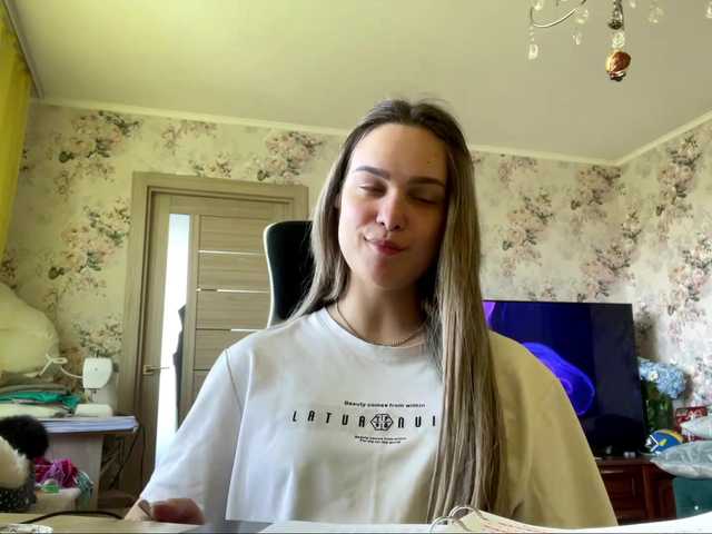 AnnaHoupt live cam on BongaCams