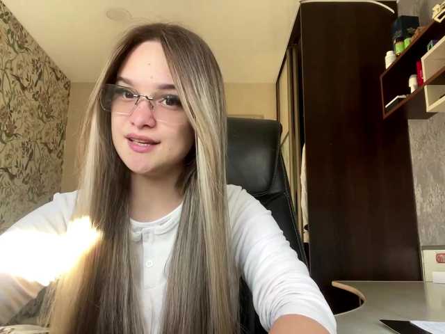 AnnaHoupt live cam on BongaCams