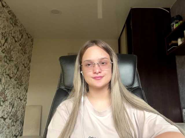 AnnaHoupt live cam on BongaCams