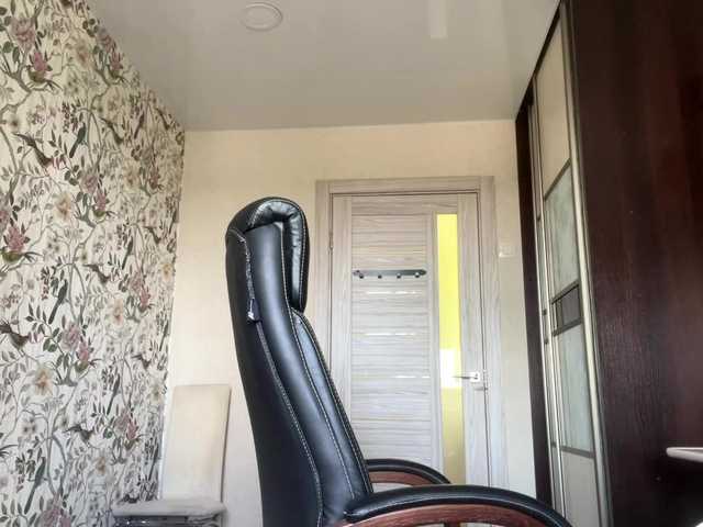 AnnaHoupt