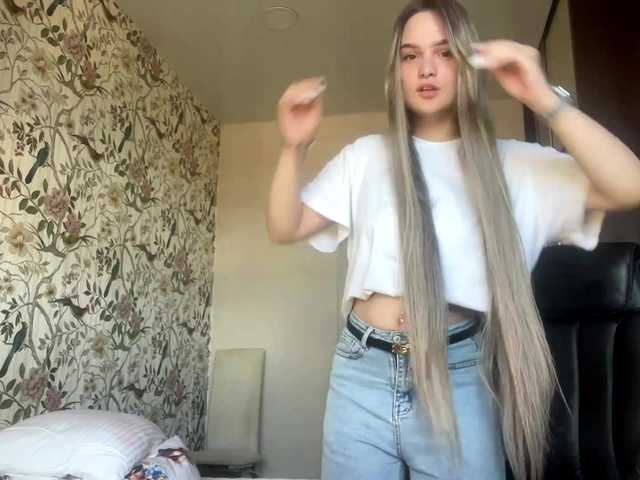 AnnaHoupt live cam on BongaCams
