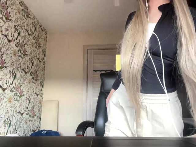 AnnaHoupt