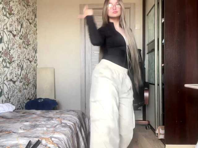 AnnaHoupt