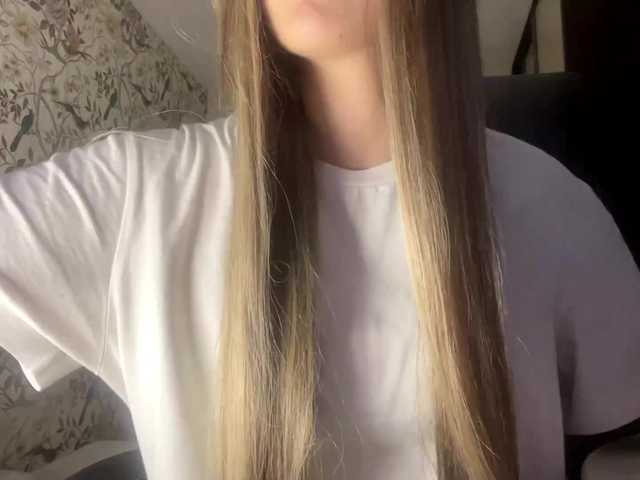 AnnaHoupt live cam on BongaCams