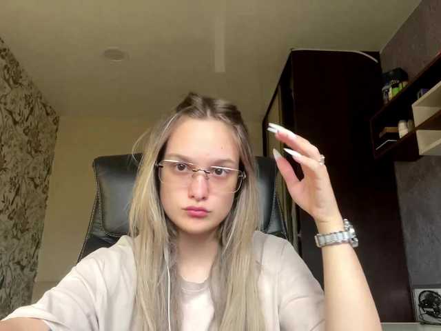 AnnaHoupt live cam on BongaCams