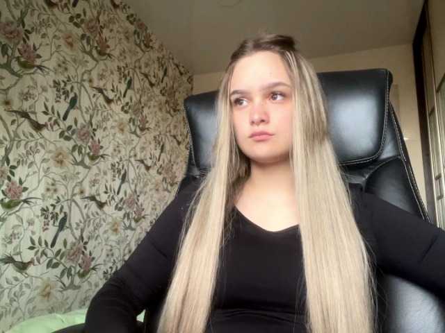AnnaHoupt live cam on BongaCams