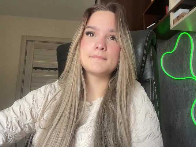 AnnaHoupt — live female cam