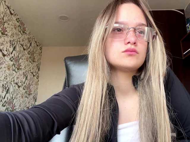 AnnaHoupt