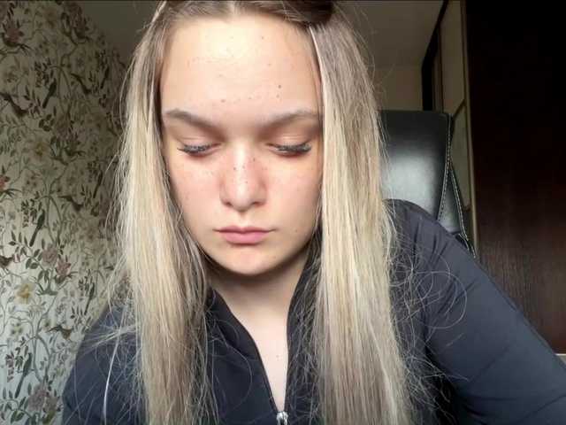 AnnaHoupt live cam on BongaCams
