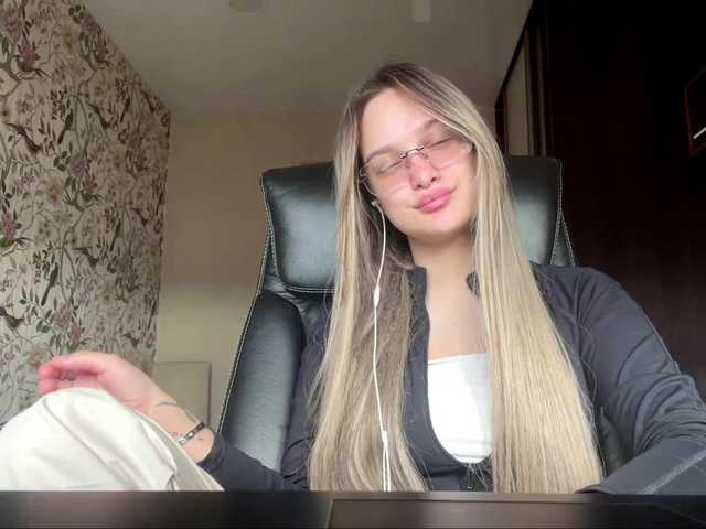 AnnaHoupt