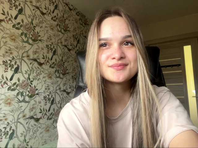 AnnaHoupt live cam on BongaCams