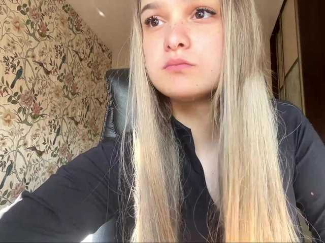 AnnaHoupt live cam on BongaCams