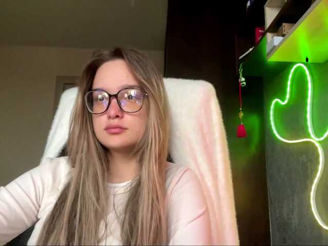AnnaHoupt live cam on BongaCams