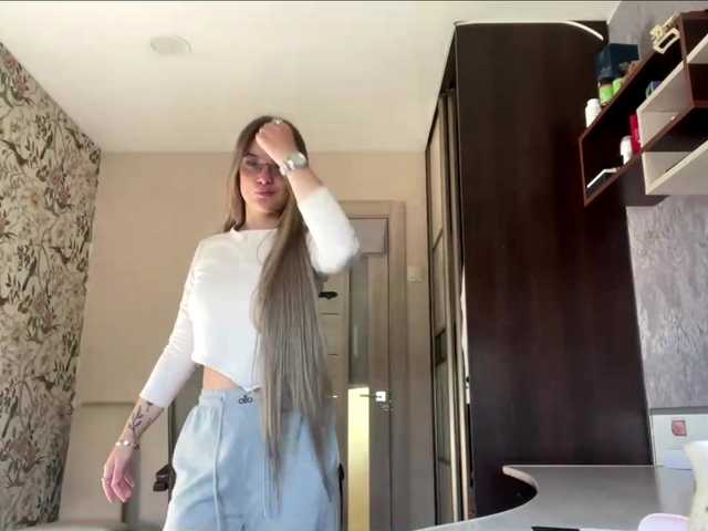 AnnaHoupt