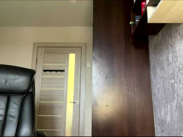 AnnaHoupt