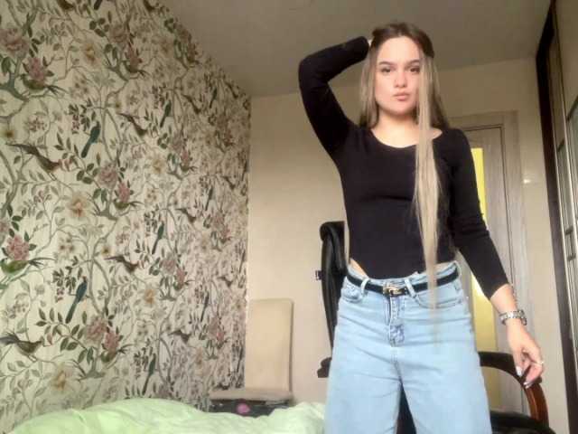 AnnaHoupt live cam on BongaCams