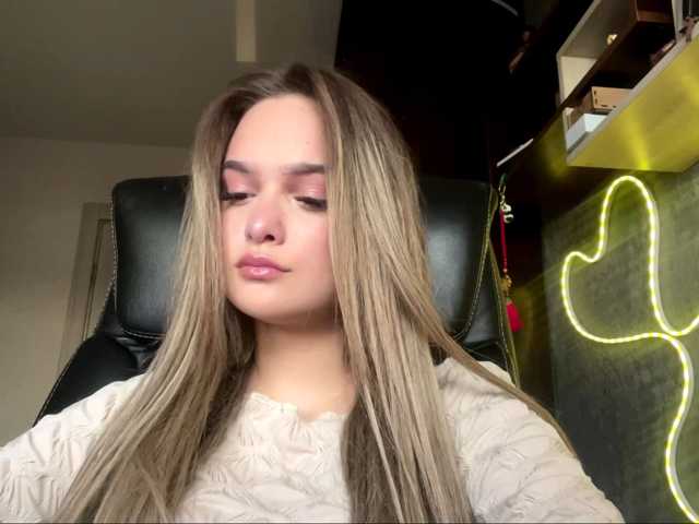AnnaHoupt