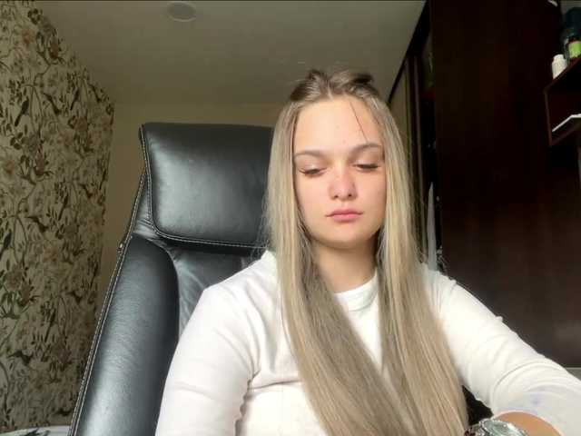 AnnaHoupt live cam on BongaCams
