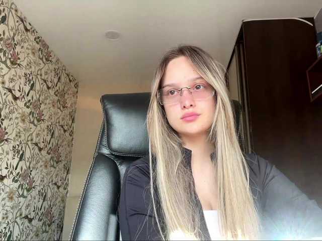 AnnaHoupt